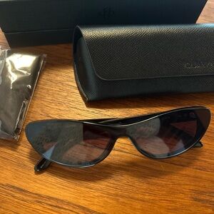 Quay/Guizio black sunglasses